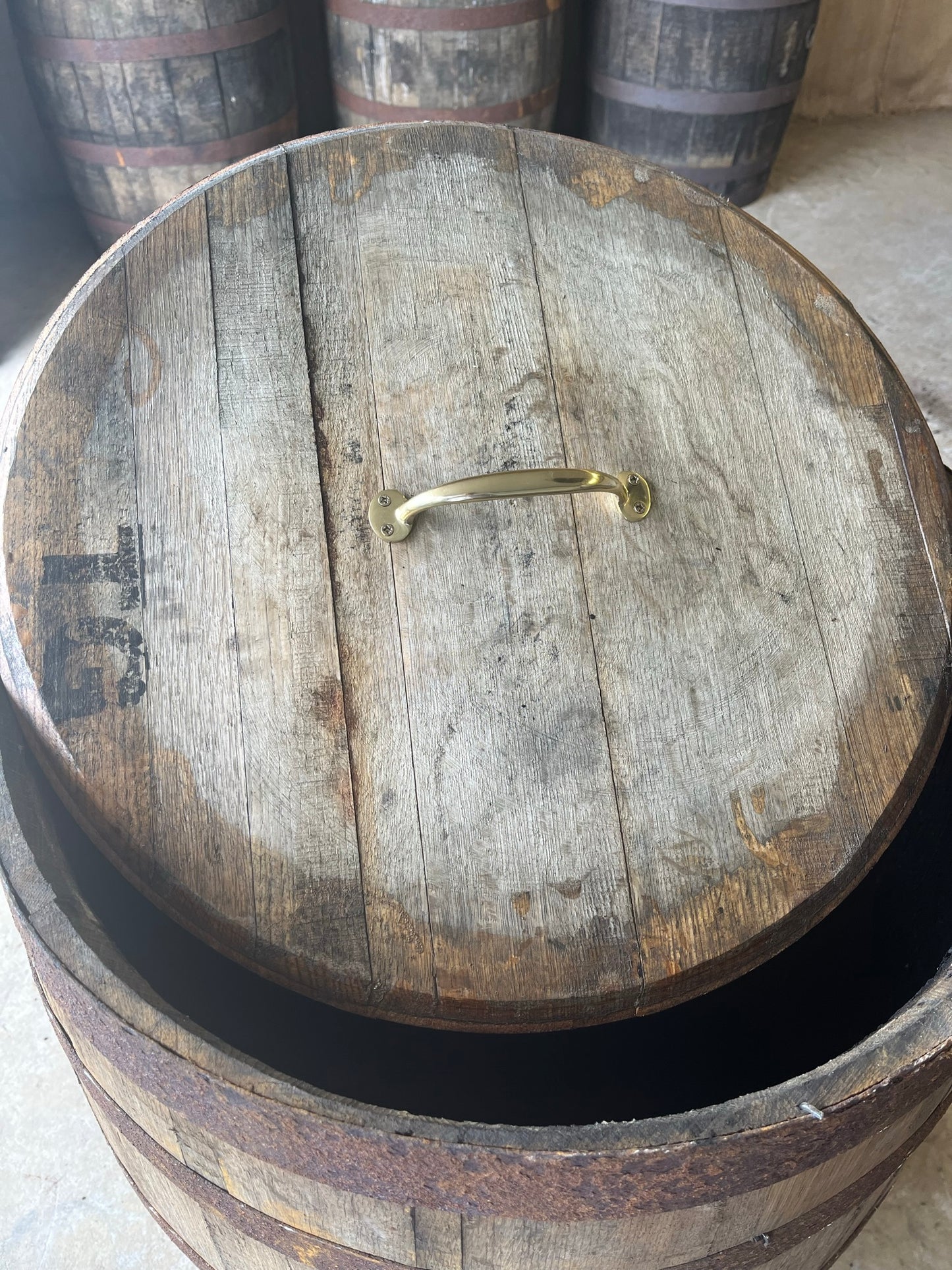 Bourbon and Scotch Cask 190L med Lock